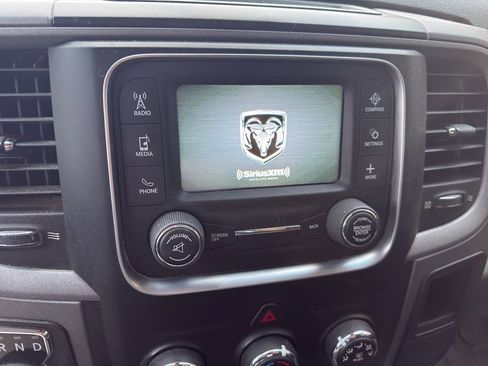 Used 2014 RAM 1500 Express image 15