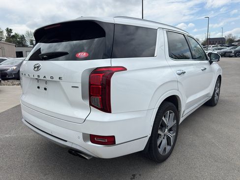 Used 2022 Hyundai Palisade Limited w/ Winter Package image 5