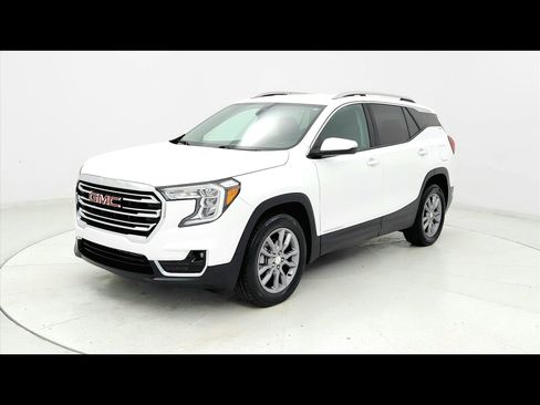 Used 2024 GMC Terrain SLT AWD/4WD image 1
