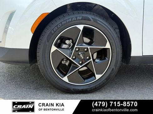Certified 2023 Kia Soul EX FWD image 34