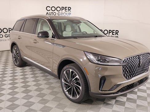 New 2026 Lincoln Aviator Reserve image 1
