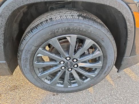 Used 2023 Chevrolet Traverse RS w/ LPO, Floor Liner Package image 37