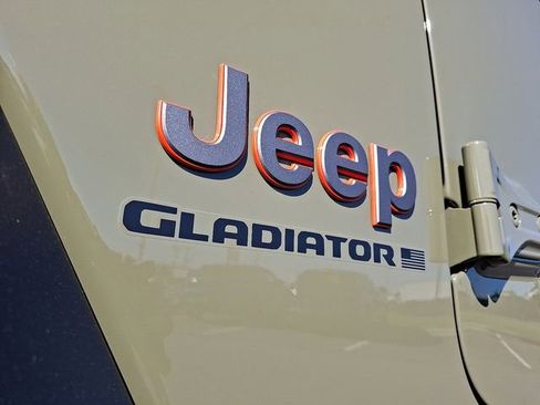 New 2026 Jeep Gladiator Mojave w/ Safety Group AWD/4WD image 11