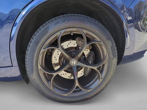 Used 2019 Alfa Romeo Stelvio Quadrifoglio w/ Driver Assist Dynamic Package image 28