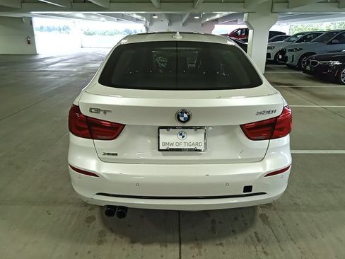 Used 2017 BMW 330i Gran Turismo xDrive AWD/4WD image 6