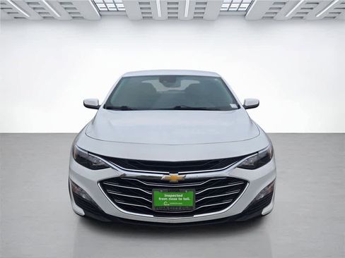 Used 2024 Chevrolet Malibu LT image 2