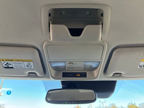 Used 2020 Mitsubishi Outlander SEL image 43