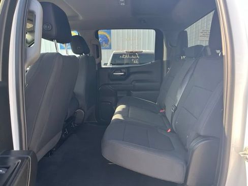 Used 2021 Chevrolet Silverado 1500 Custom Trail Boss AWD/4WD image 11