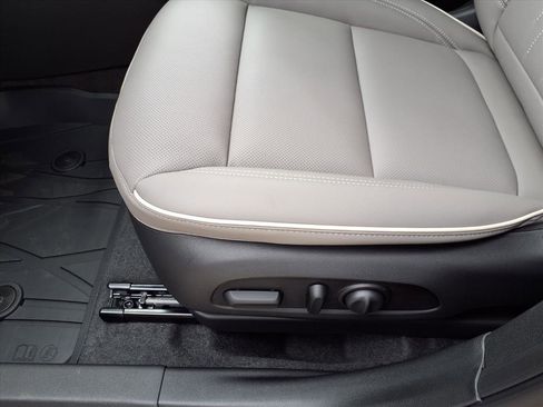 New 2026 Buick Envista Avenir image 14