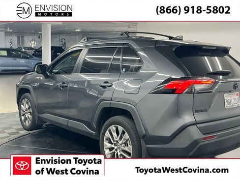 Used 2023 Toyota RAV4 XLE Premium image 3