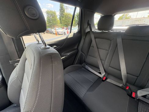 Used 2025 Chevrolet Equinox LT FWD image 40