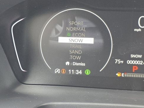 New 2025 Honda Pilot Touring image 10