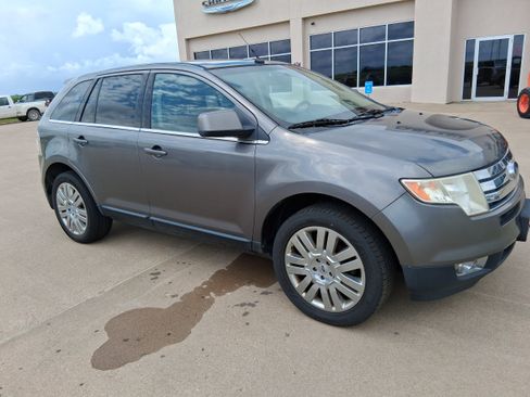 Used 2010 Ford Edge Limited FWD image 2