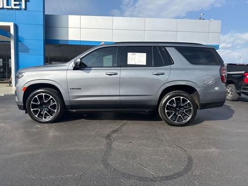 Used 2022 Chevrolet Tahoe RST w/ Luxury Package AWD/4WD image 2