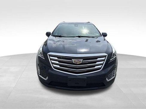 Used 2017 Cadillac XT5 Luxury w/ Driver Awareness Package AWD/4WD image 3