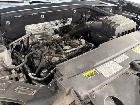 Used 2024 Volkswagen Atlas SE FWD image 9