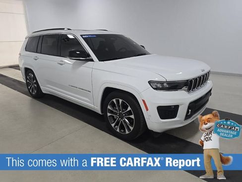 Used 2025 Jeep Grand Cherokee L Overland w/ Luxury Tech Group IV AWD/4WD image 3