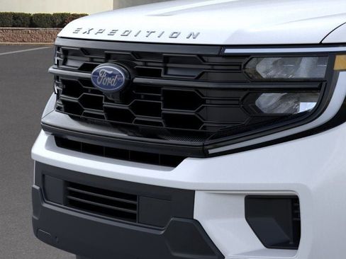 New 2026 Ford Expedition Active AWD/4WD image 17