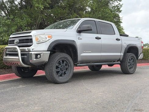Used 2014 Toyota Tundra SR5 w/ SR5 Upgrade Package image 5