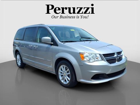 Used 2016 Dodge Grand Caravan SXT w/ Rear Park Assist Package FWD image 1