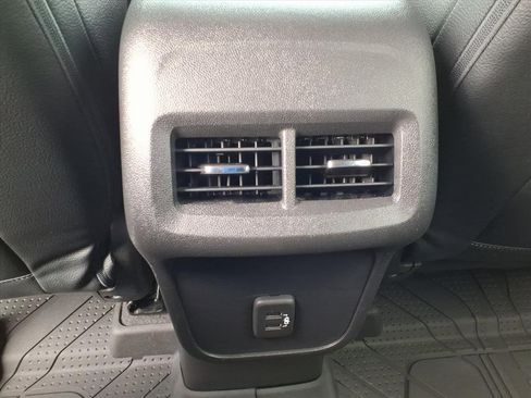 Used 2022 Chevrolet Equinox LT image 23