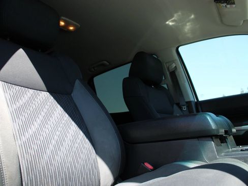 Used 2017 Toyota Tundra SR5 w/ SR5 Upgrade Package RWD image 14