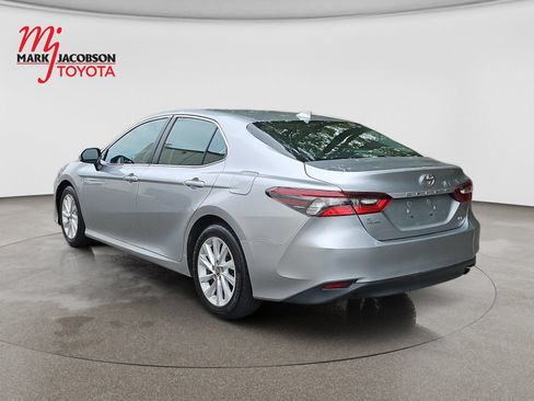 Used 2024 Toyota Camry LE FWD image 14
