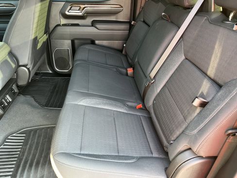 Used 2023 GMC Sierra 1500 Elevation image 16