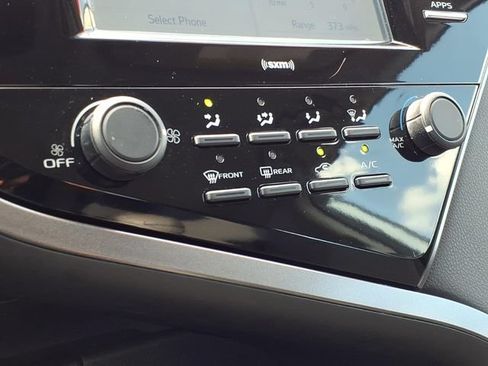Certified 2020 Toyota Camry LE FWD image 24