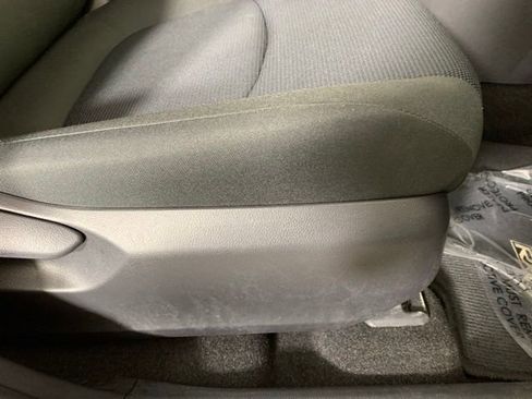 Used 2025 Toyota RAV4 LE AWD/4WD image 25