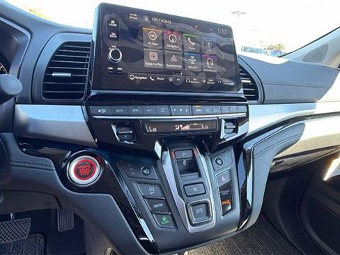 New 2026 Honda Odyssey Touring image 22