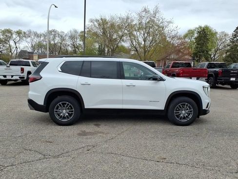 Used 2025 GMC Acadia Elevation AWD/4WD image 2
