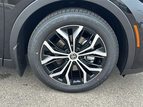 New 2026 Toyota Crown XLE image 12