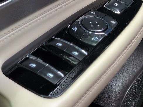 Certified 2024 Lincoln Corsair FWD image 23