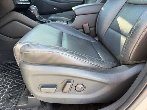 Used 2021 Hyundai Tucson Limited AWD/4WD image 11