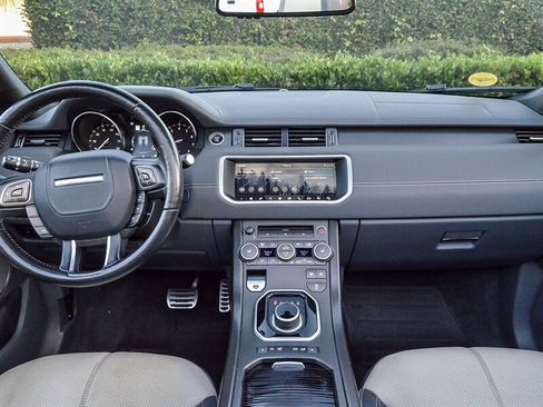 Used 2018 Land Rover Range Rover Evoque HSE Dynamic image 16