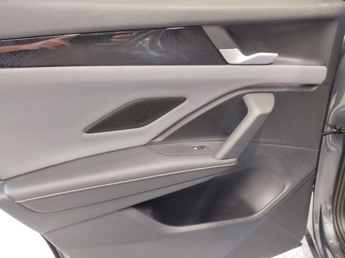 New 2026 Volkswagen Tiguan SE image 25