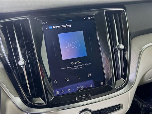 Used 2024 Volvo S60 B5 Plus image 25