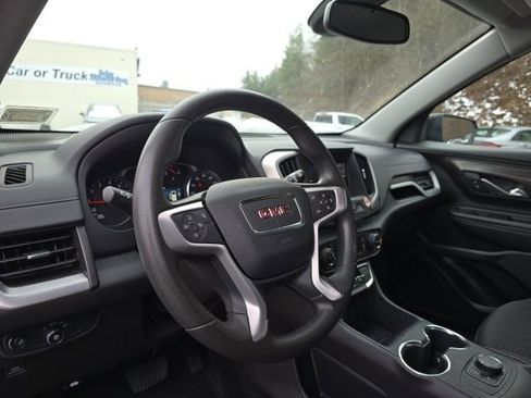 Used 2024 GMC Terrain SLE image 14