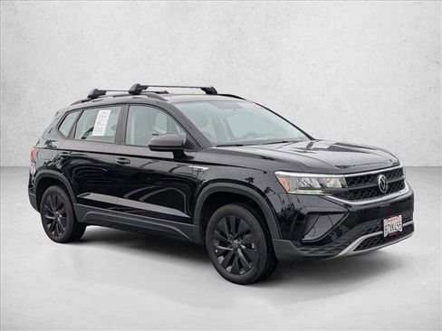 Used 2022 Volkswagen Taos S image 3