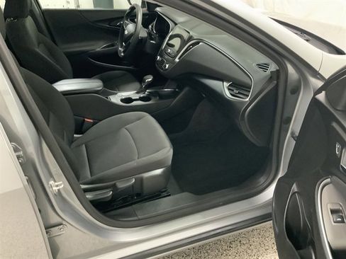 Used 2023 Chevrolet Malibu LT image 19