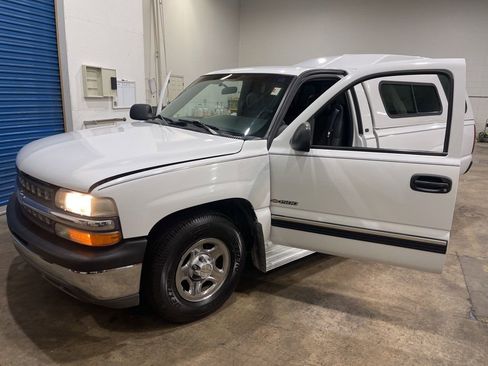Used 2000 Chevrolet Silverado 1500 2WD Regular Cab w/ Exterior Appearance Pkg image 22
