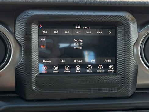 Used 2023 Jeep Wrangler Sport AWD/4WD image 14