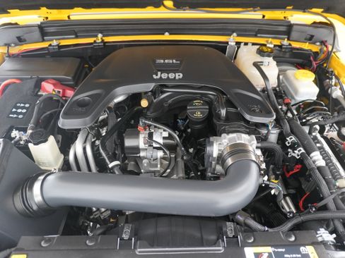 Used 2021 Jeep Wrangler Unlimited Sport AWD/4WD image 30