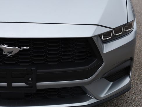 Used 2024 Ford Mustang Premium image 18