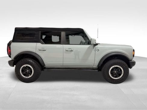 Used 2022 Ford Bronco Outer Banks w/ Sasquatch Package image 5
