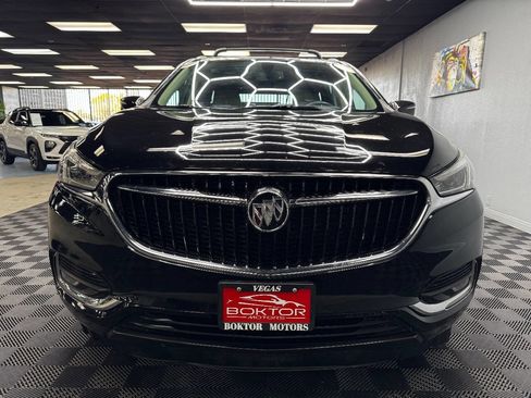 Used 2019 Buick Enclave Essence image 3