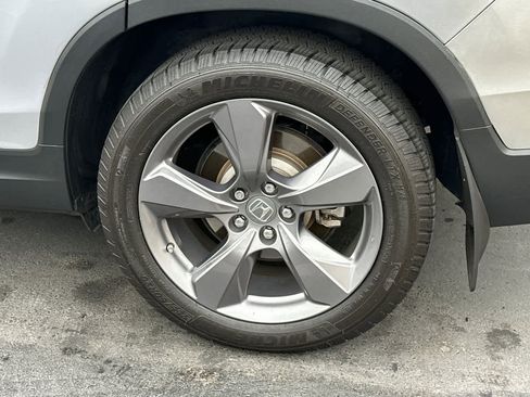 Used 2019 Honda Passport Touring image 18