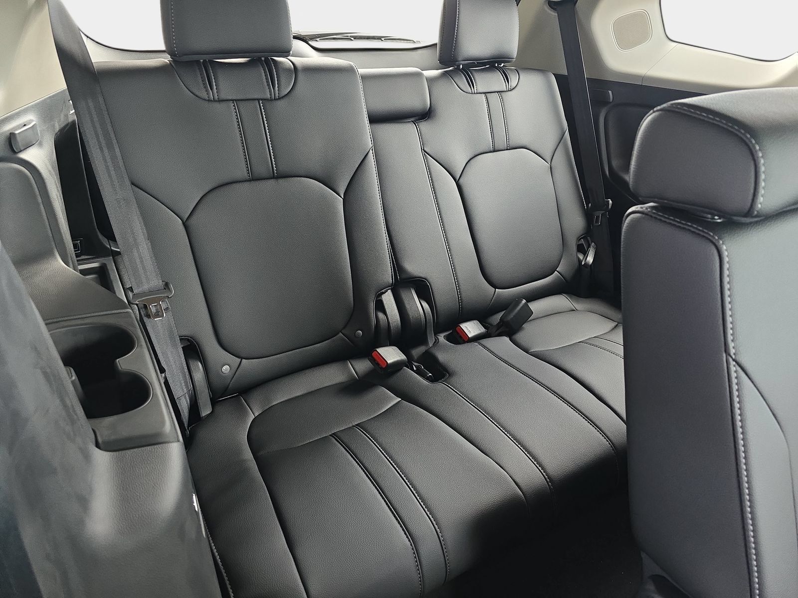 New 2026 Honda Pilot Touring image 13