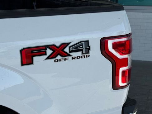 Used 2018 Ford F150 XLT w/ Equipment Group 302A Luxury AWD/4WD image 11